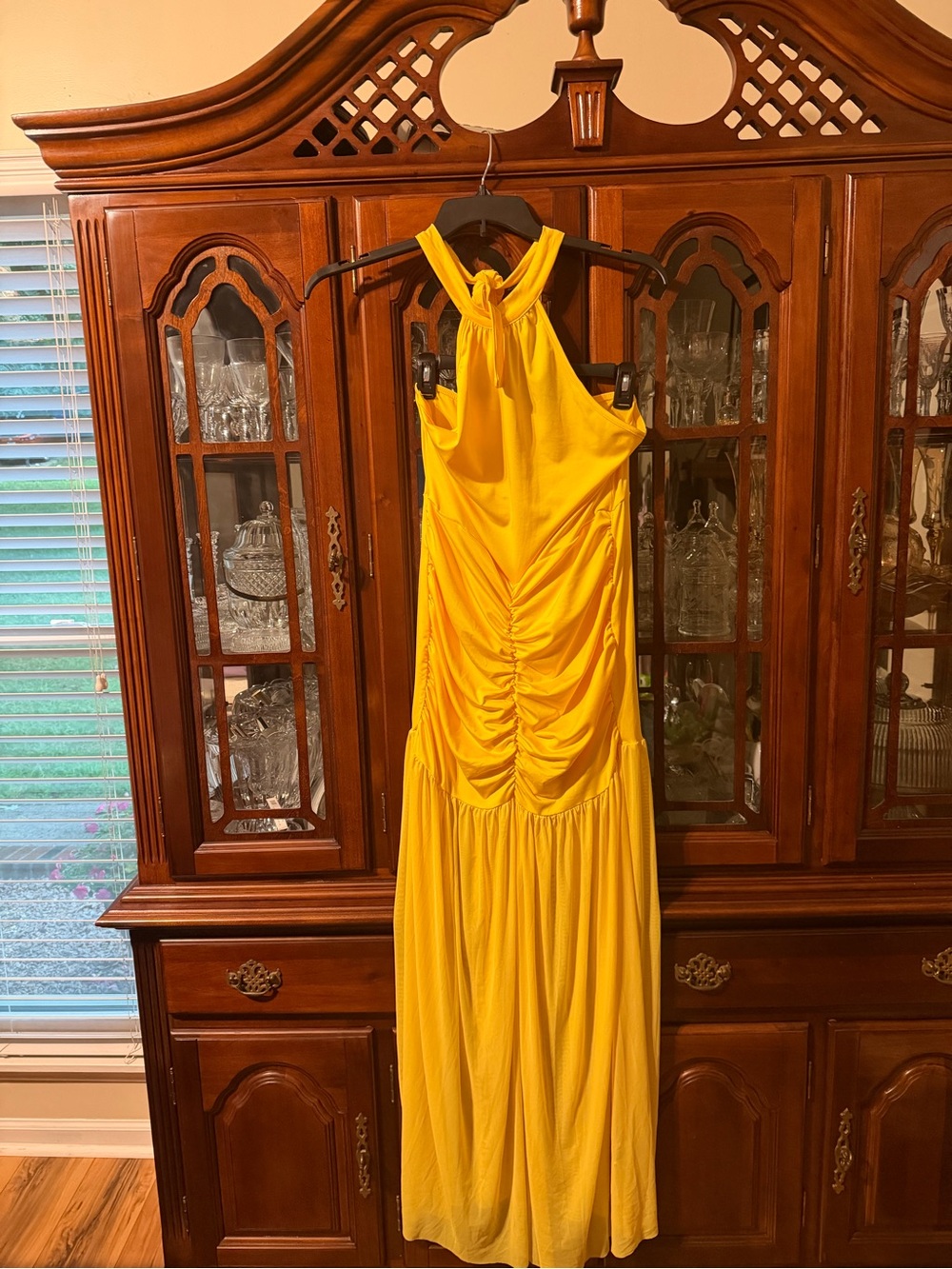 Shein Women’s Yellow Flowy Halter Top Dress With Ruched Hips and Sheer Bottom - Picture 3 of 5